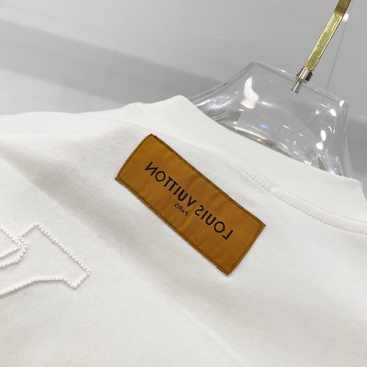 Louis Vuitton Clover Logo Embroidered Cotton T-Shirt in Black