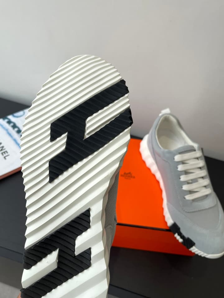 Hermès Classic Couple's Casual Sneakers in Black
