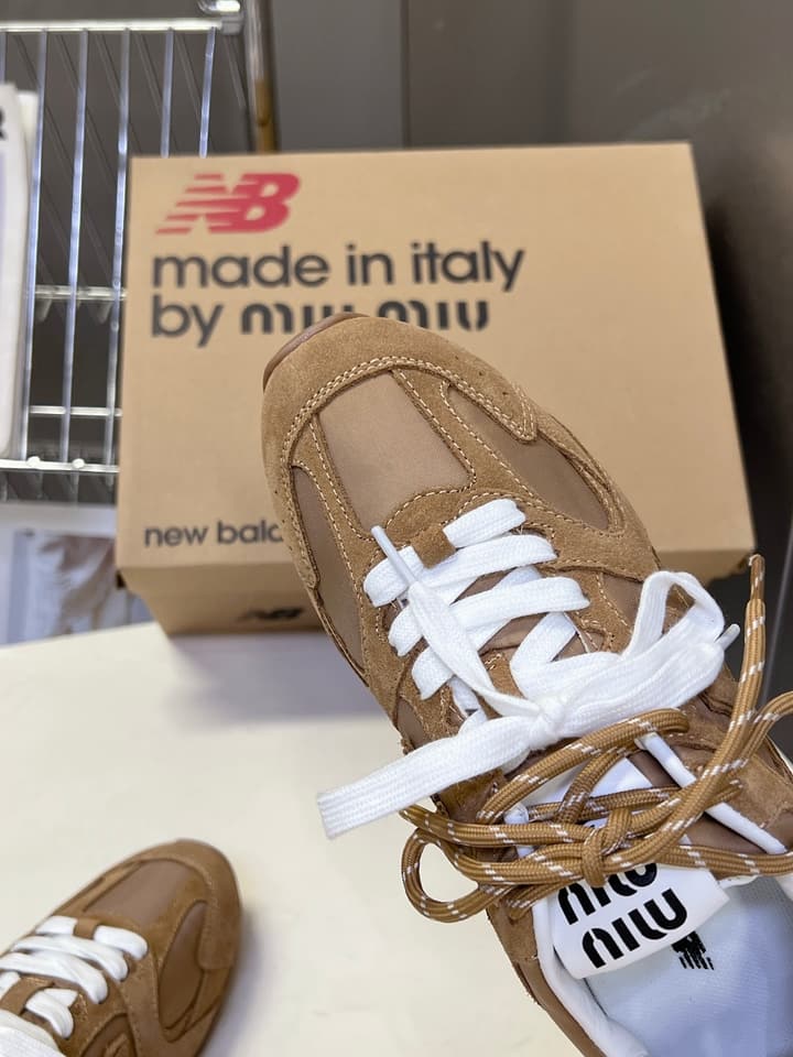 Miu Miu x New Balance 530 SL Sneakers