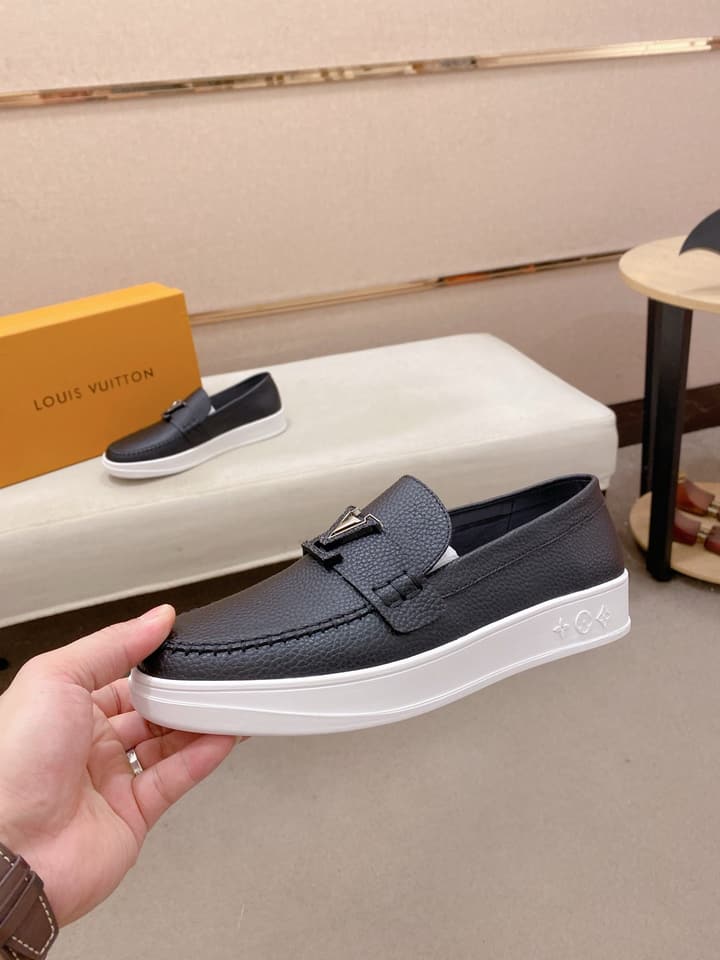 Louis Vuitton New Release Luxury Leather Loafers in Brown Loafer