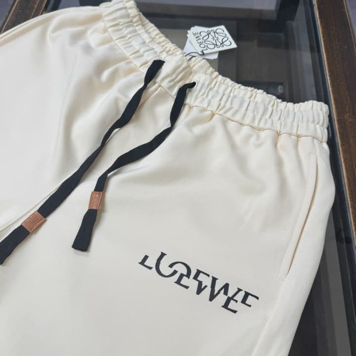 Loewe Casual Shorts – 2026 Spring/Summer Collection in Apricot