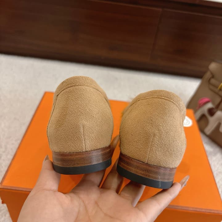 Hermès Mink Suede Loafers & Mules – Autumn/Winter Collection in Pale Tan Suede With Silver Hardware
