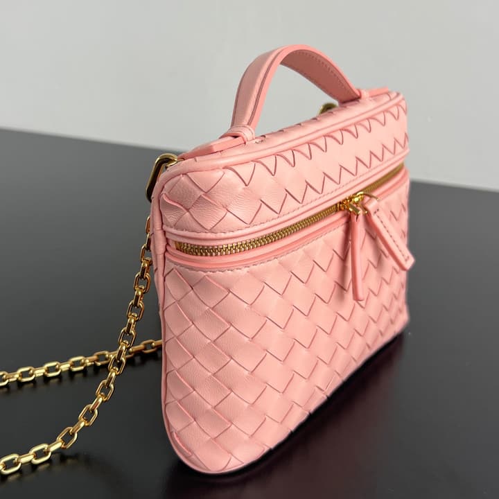Bottega Veneta Soft Vanity Chain Vanity Case in Black