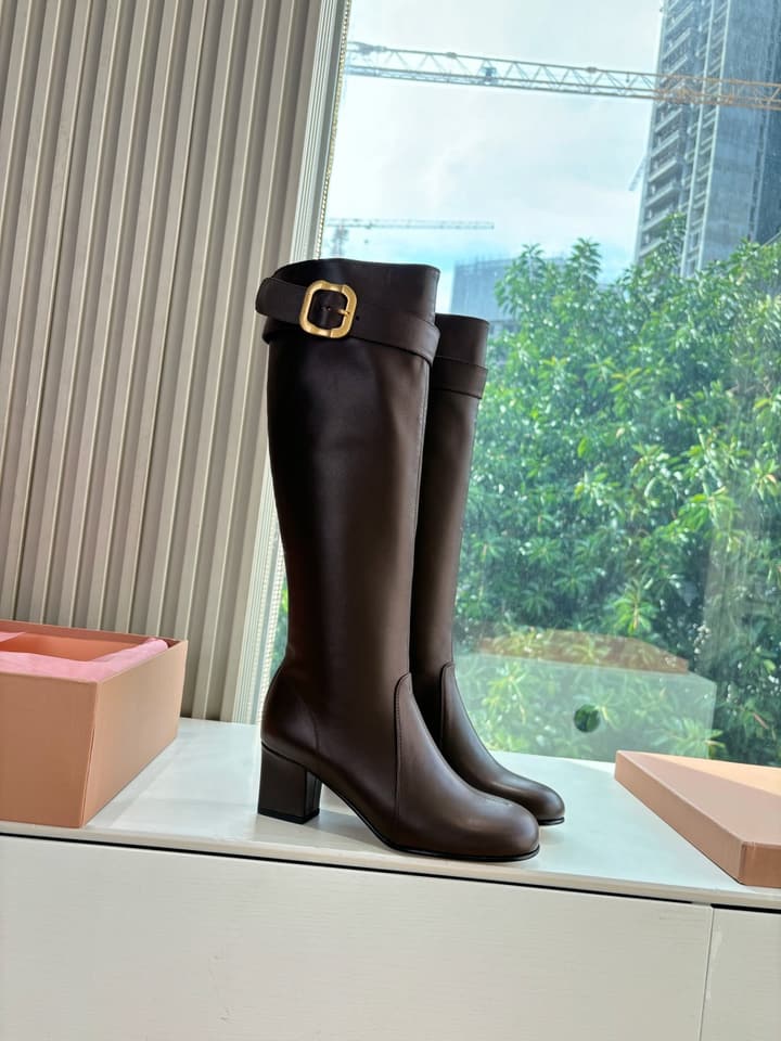 Miu Miu Chelsea Knee-High Boots – 25FW in Black