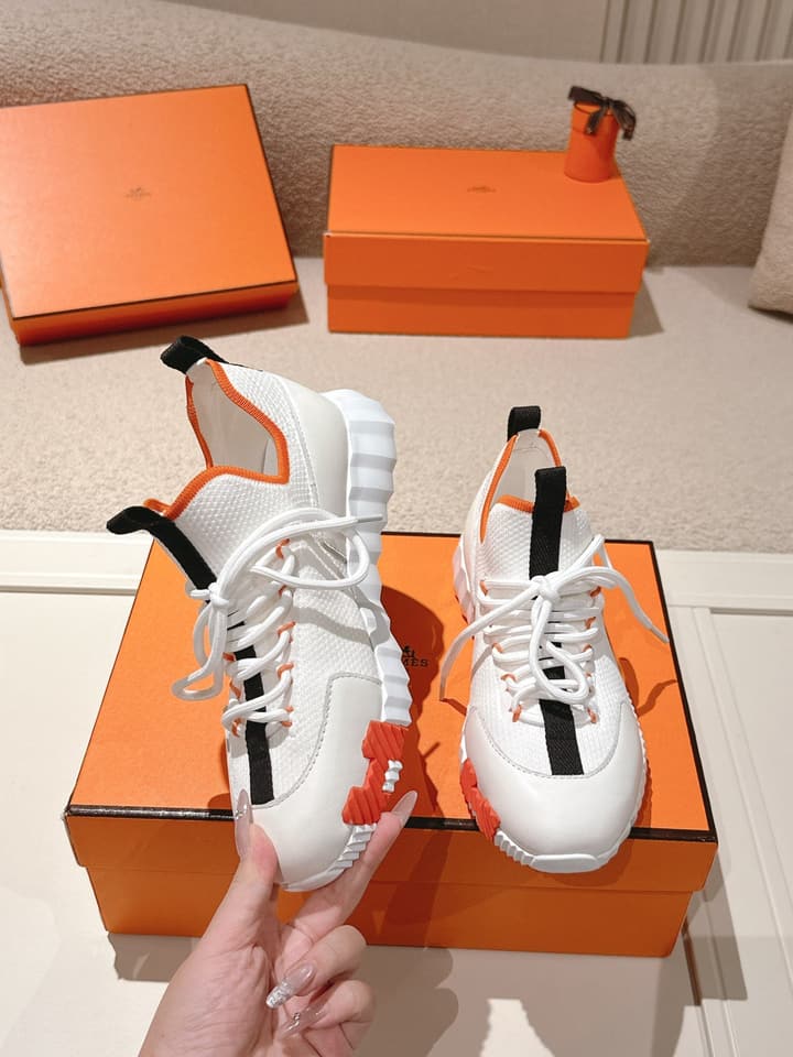 Hermès Classic Couple's Casual Sneakers in All Black