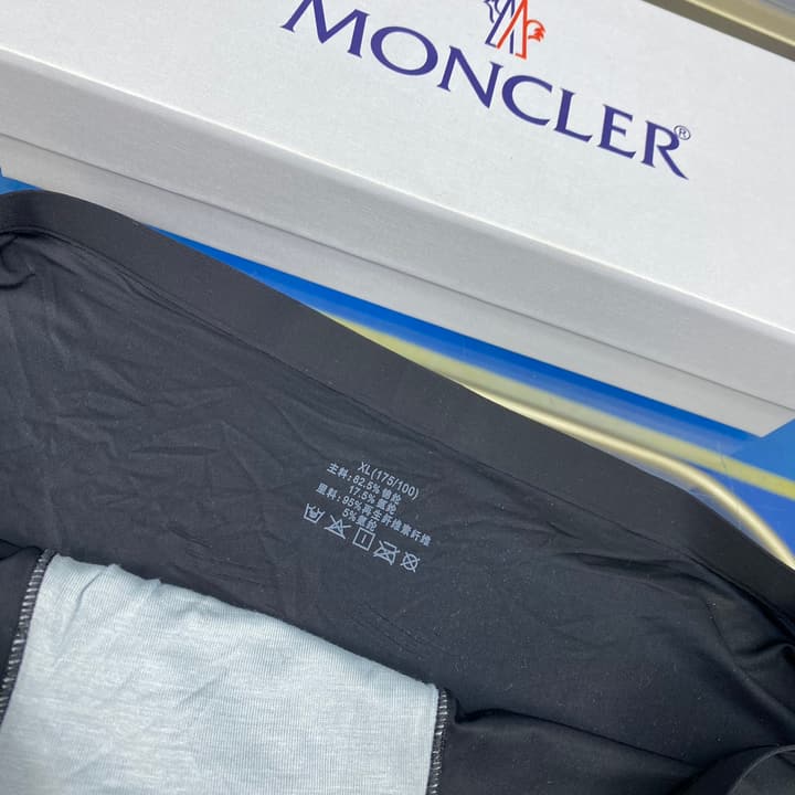 Moncler Men's Ice Silk Seamless Underwear Set