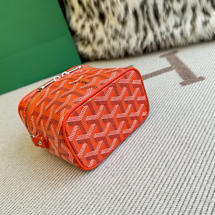 Goyard Muse Vanity Ultra Mini Cosmetic Bag in Blue