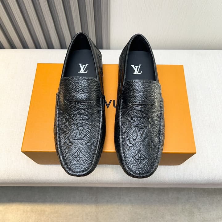 Louis Vuitton Pebbled Leather Driving Shoes in Black Textured Leather
