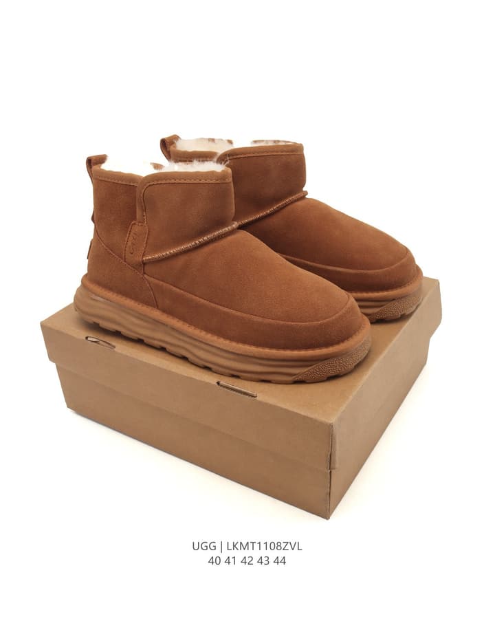 UGG Men's High-Top Snow Boots in Black