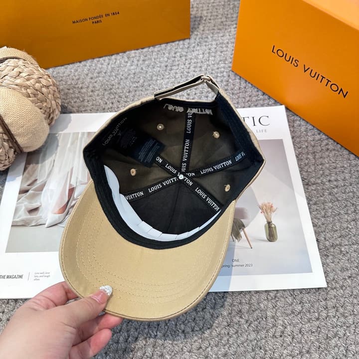 Louis Vuitton Unisex Baseball Cap – New Collection in Beige