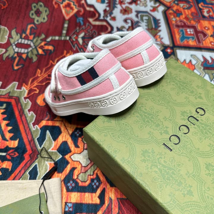 Gucci Kids Footwear – Kids Collection in Beige Plaid Slip-on