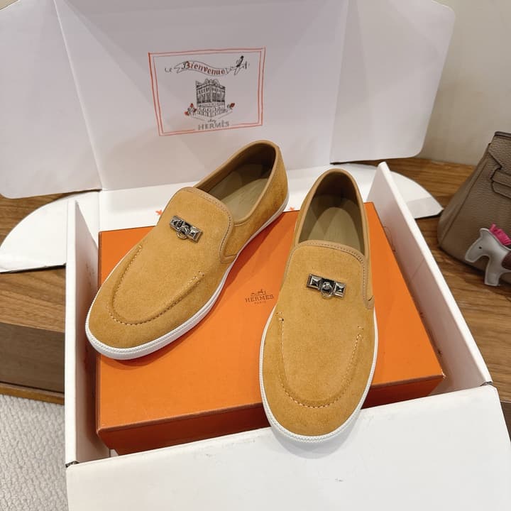 Hermès Classic Unisex Sandals – SS25 New Arrival in Beige