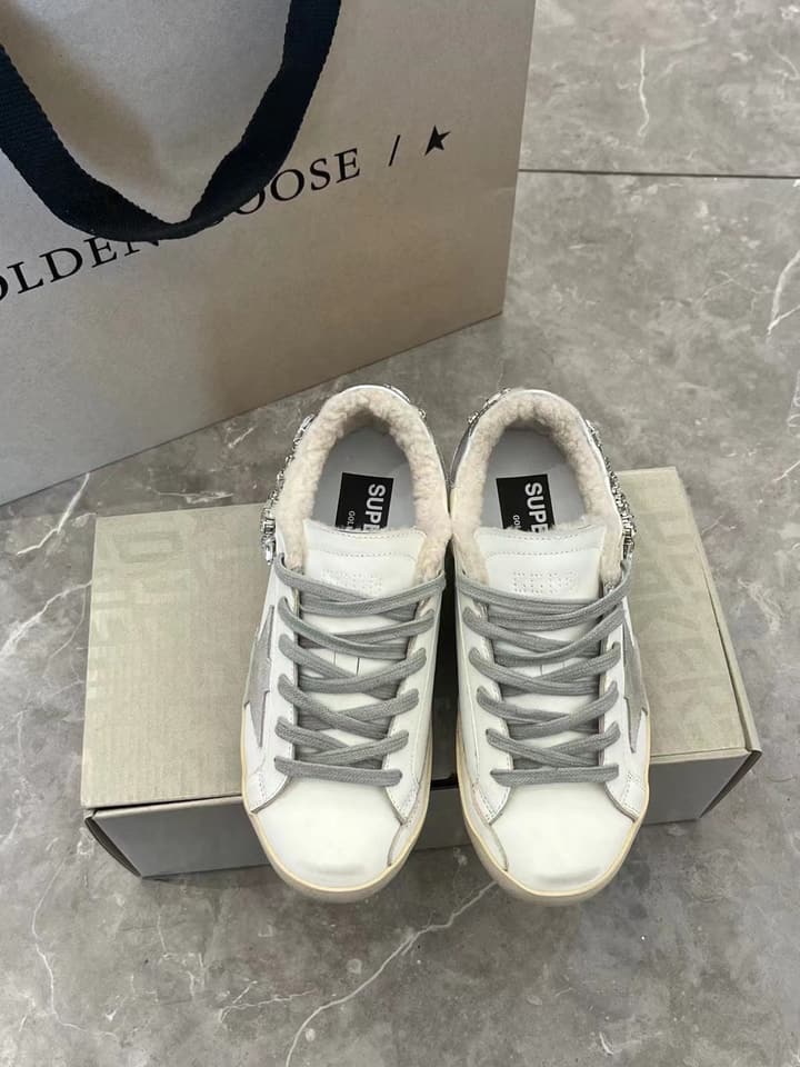Golden Goose Superstar Sneakers – 2023FW in White Leather With Silver Studs And Wool Lining