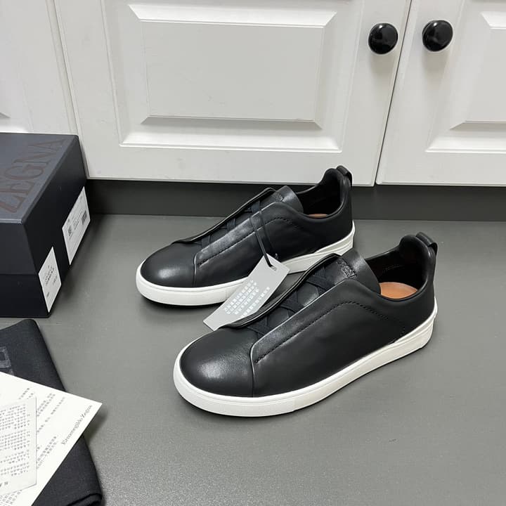 Zegna SECONDSKIN Triple Stitch™ Sneakers in Navy Blue