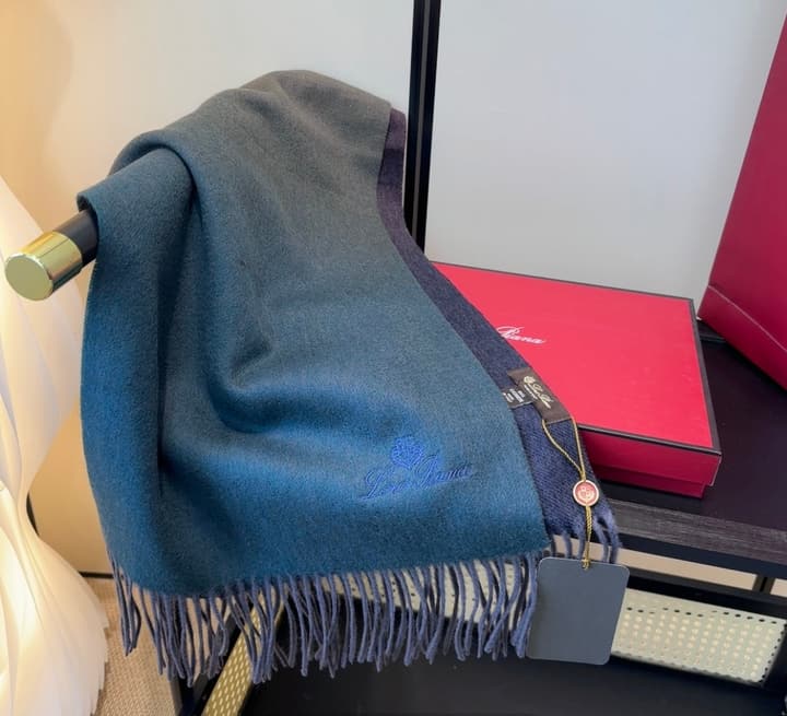 Loro Piana Plaid Wool Scarf in Beige/dusty Blue