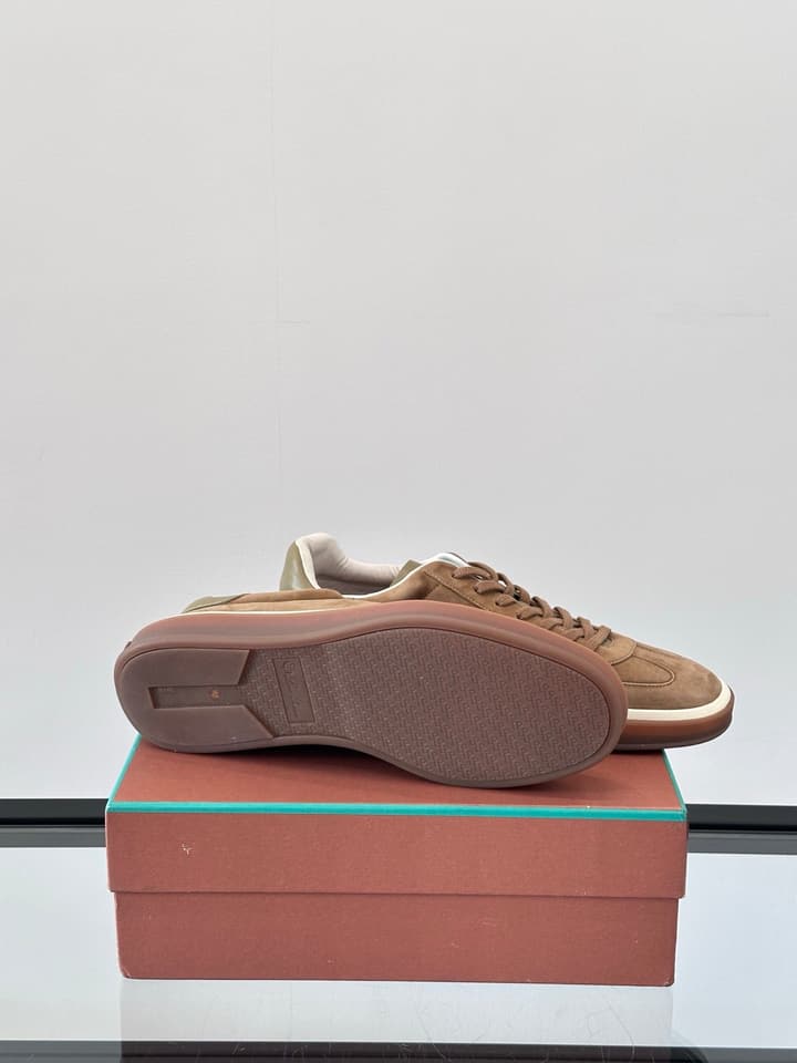Loro Piana WeekendWalk Suede Sneakers in Cream Suede
