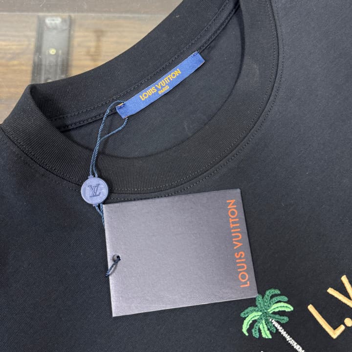 Louis Vuitton Oversized Crewneck T-Shirt – Summer Collection – 26SS in Apricot