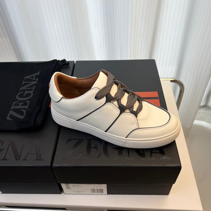 Zegna TIZIANO Calfskin Low-Top Sneakers in Black With White Sole