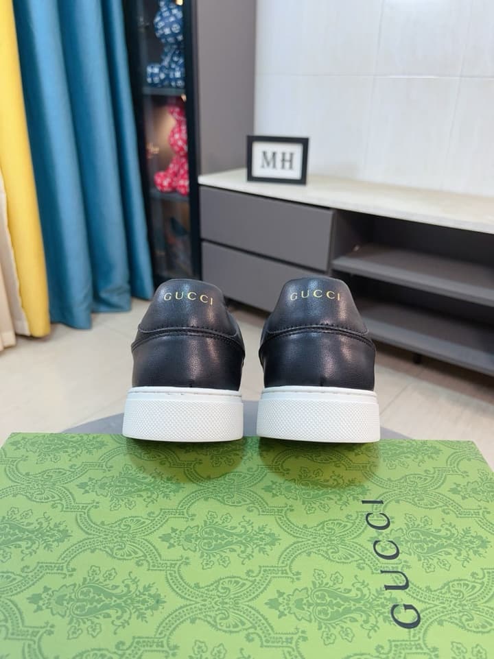 Gucci New Season Casual Fashion Sneakers in Black With Web Stripe