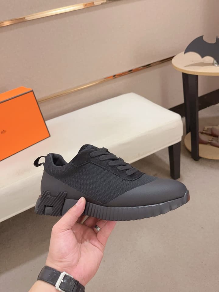 Hermès Men's Classic Driving Shoes in Charcoal With Blue Sole