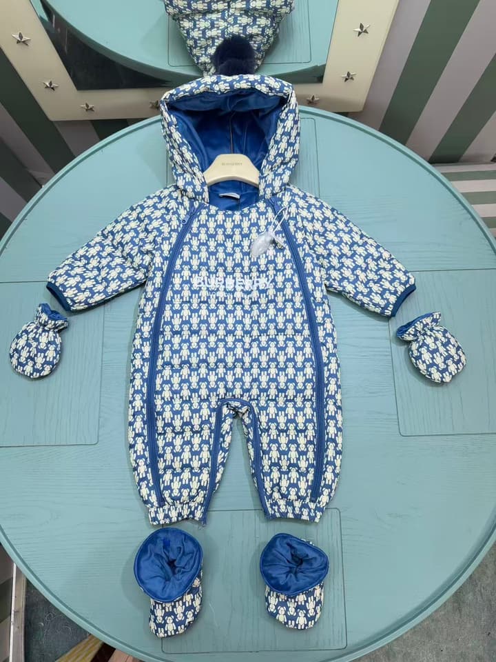 Burberry Infant Padded Romper Three-Piece Set – 2025FW in Dark Teal Teddy Bear Print Romper