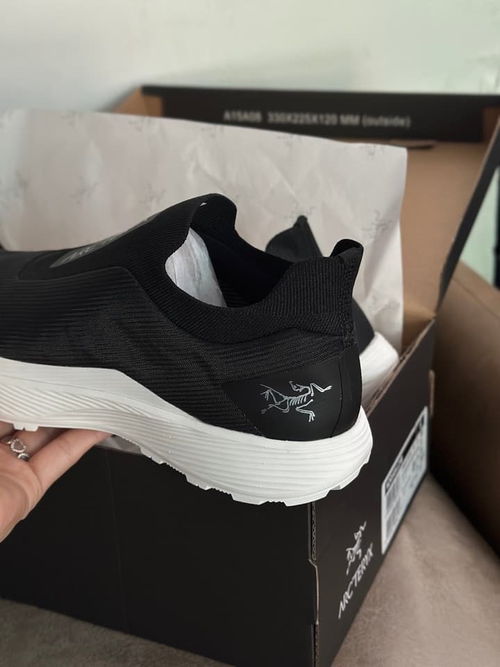 Arc'teryx Norvan SL Breathable Hiking Shoes – Summer Collection in Solid Black