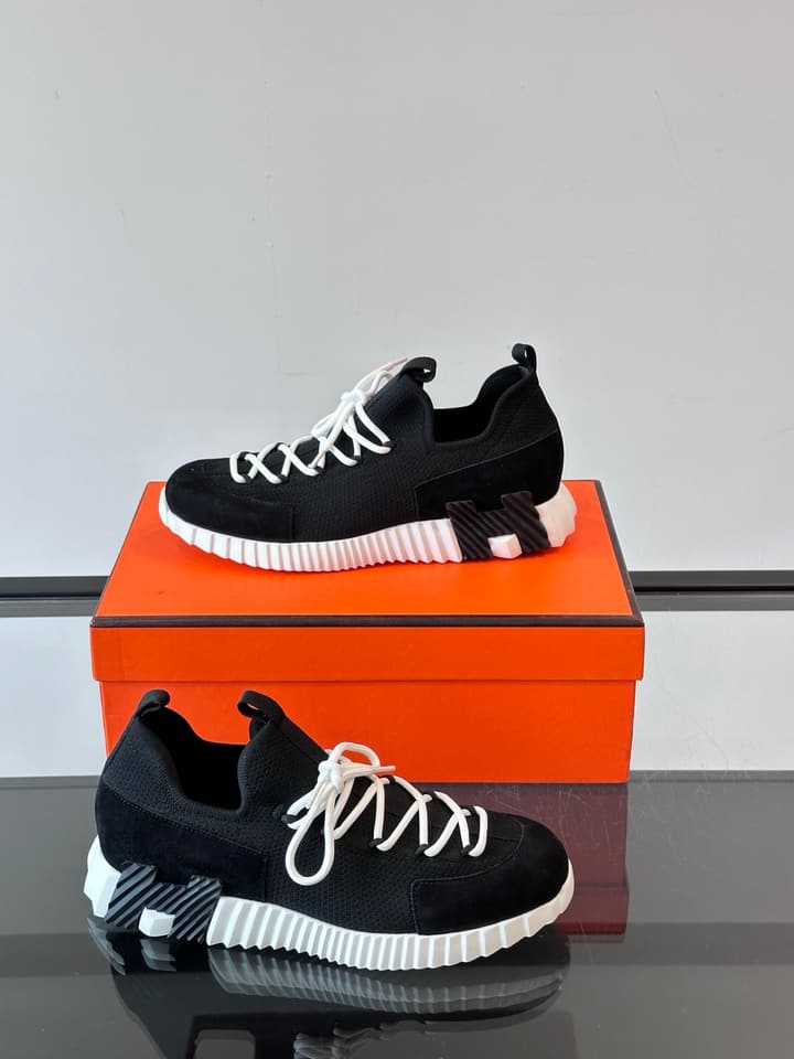 Hermès Men's Casual Sport Sneakers in All Black Knit