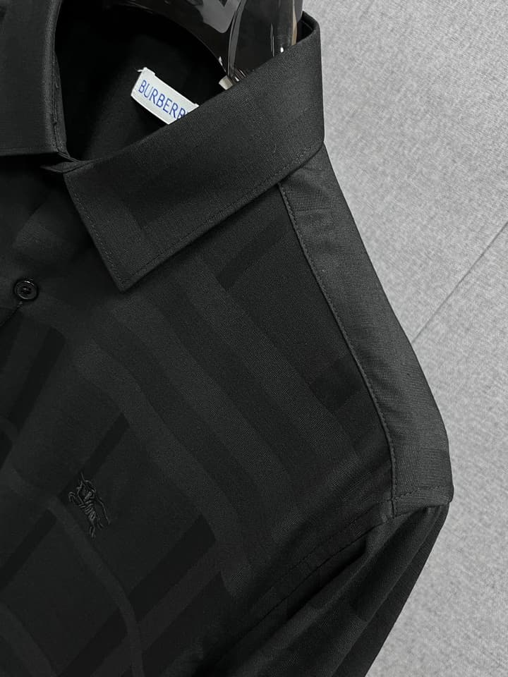 Burberry Men's Casual Long Sleeve Shirt – Autumn/Winter Collection in Charcoal Black
