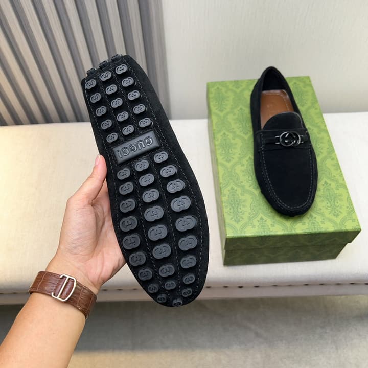 Gucci Premium Leather Loafers in Black Embossed Leather
