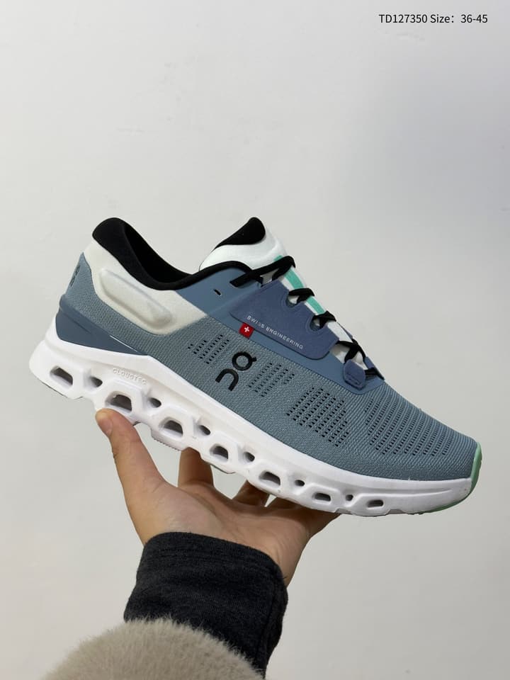On x Roger Federer Cloudstratus 3 Special Edition Sneakers in All Black Red Accent