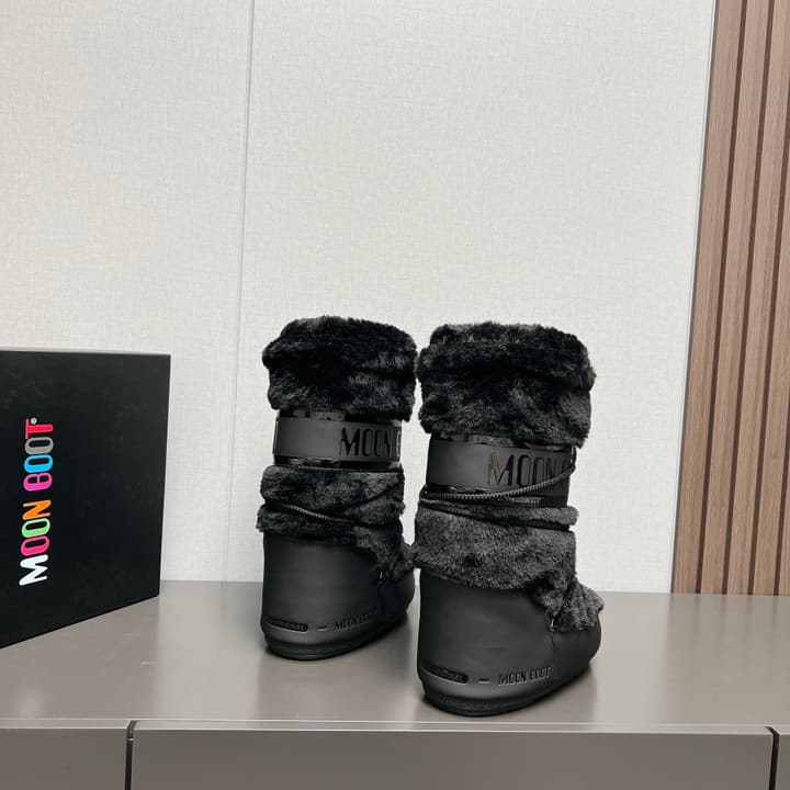 Moon Boot Fluffy Y2K Snow Boots – 2024FW in Black