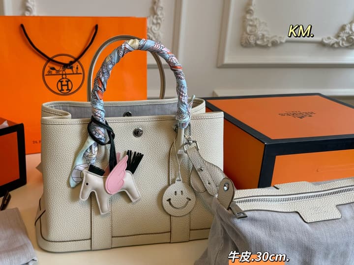 Hermès Garden Tote Bag in Light Beige