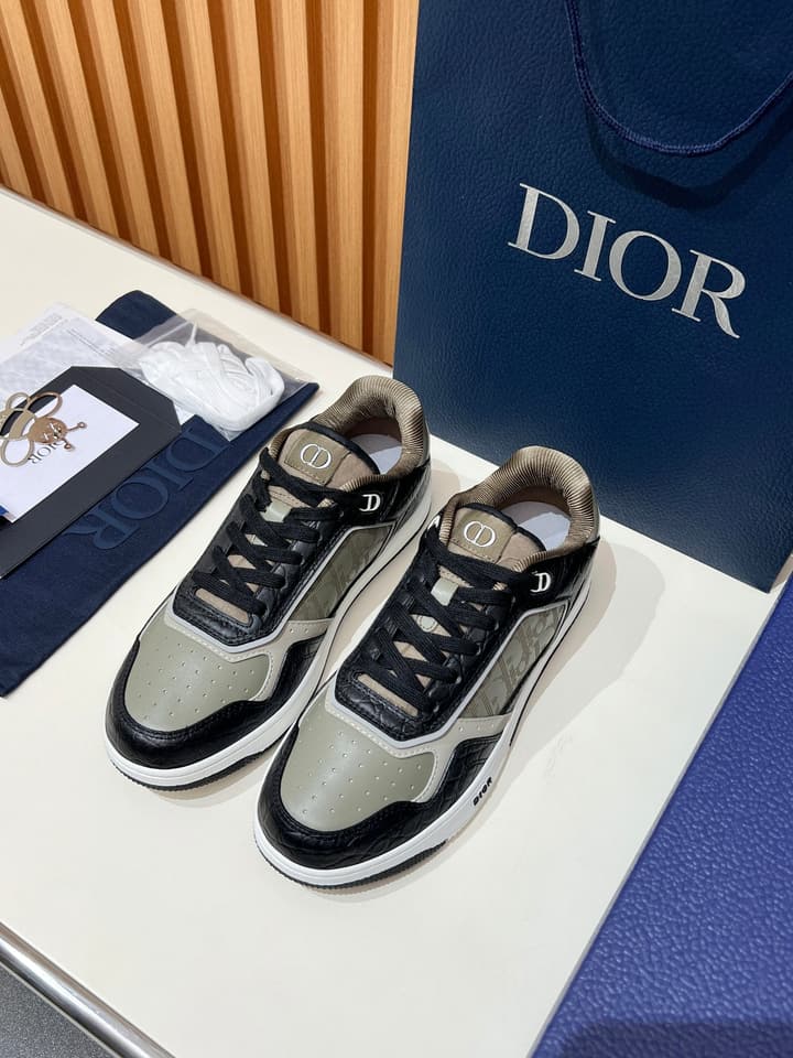 Dior B27 Unisex Sneakers – 2025 Collection in Black And Khaki Oblique