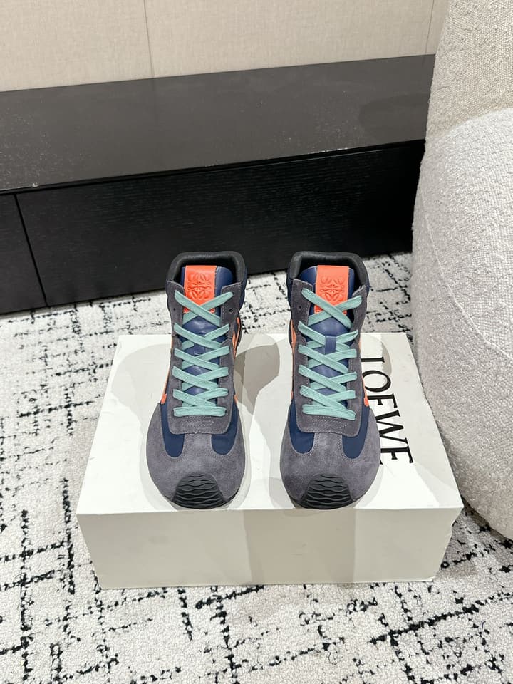 Loewe Flow Runner 2.0 Runway Sneakers – 25SS in All White With Gum Sole