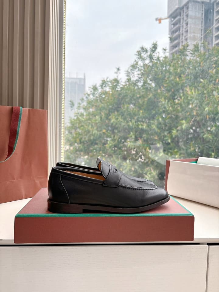 Loro Piana Classic Loafers in Burgundy Leather