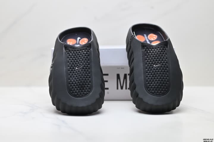 Nike Mind 001 Recovery Slide