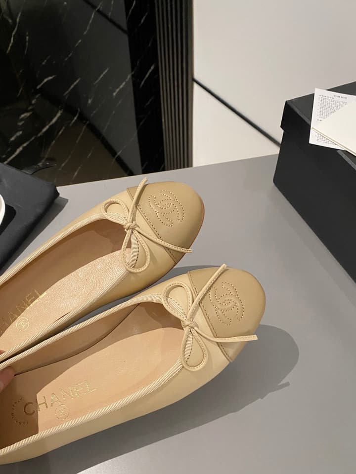 Chanel Classic Ballet Flats in Shiny Black