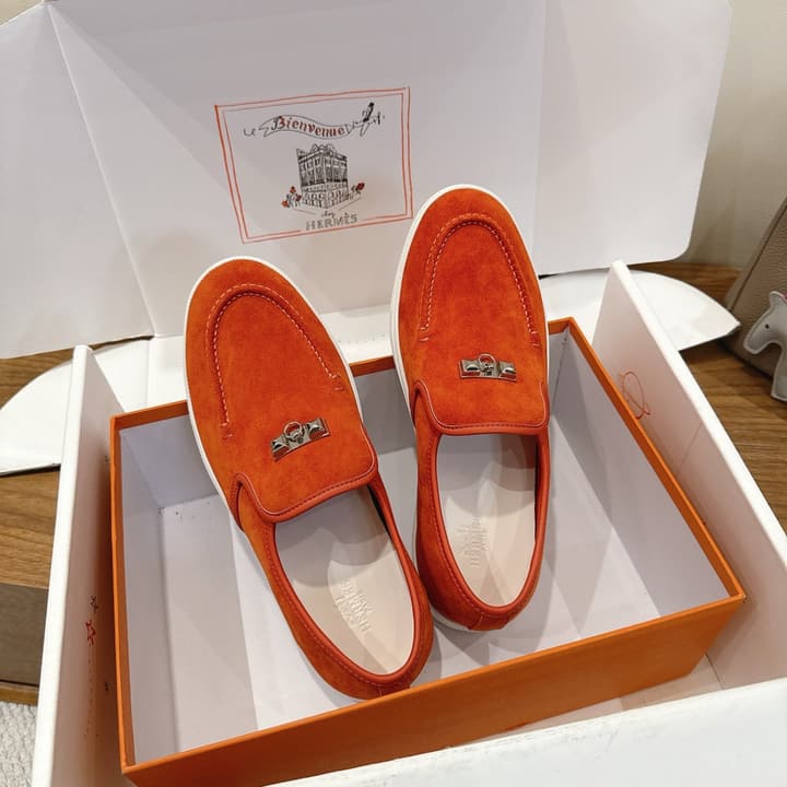Hermès Lightweight Couple's Loafers – 25SS in Coral