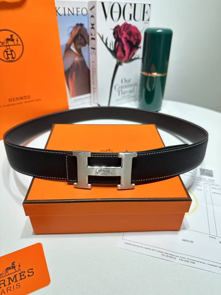 Hermès Men's Top-Layer Cowhide Pin Buckle Belt in Black With Silver Buckle