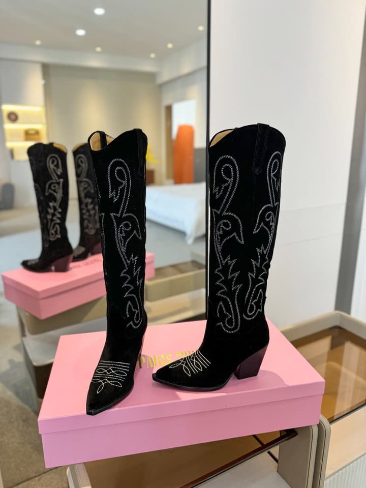 Paris Texas Embroidered Knee-High Boots in Black With Tone-on-tone Embroidery