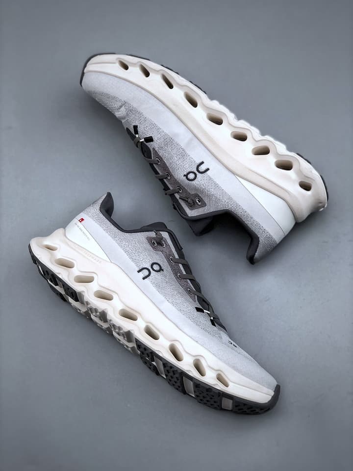 On Cloudtilt Lightweight Sneakers