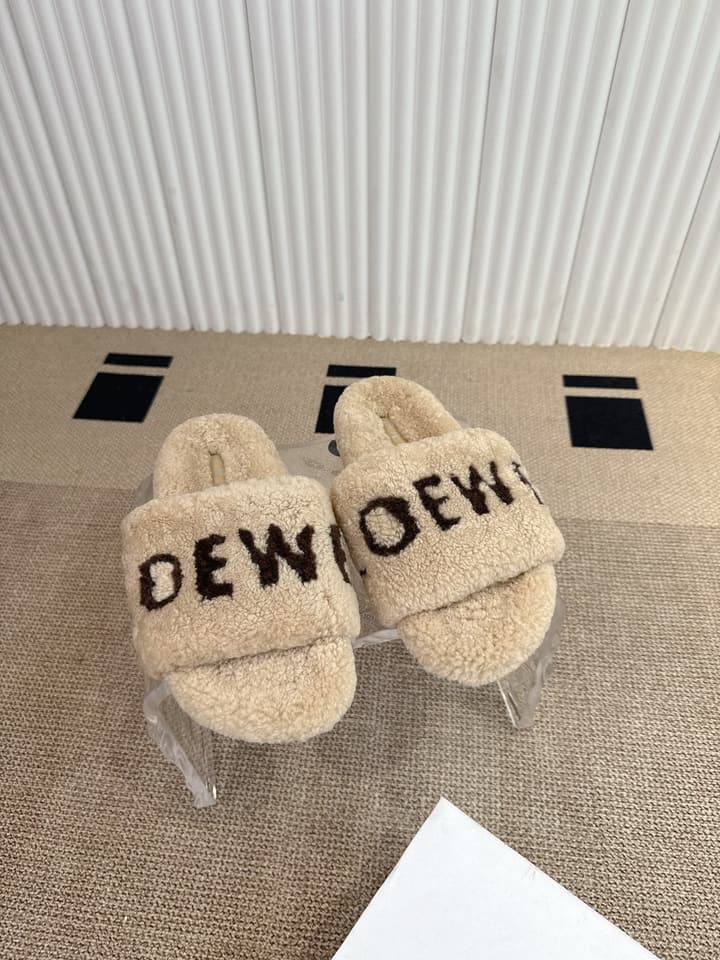 Loewe Classic Autumn/Winter Wool Slippers in Black With White Text