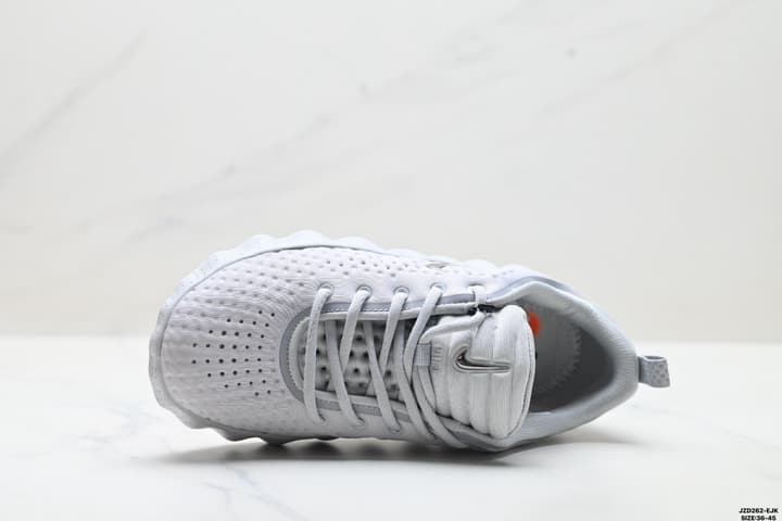 Nike Mind 002 Technology Training Shoes in Black