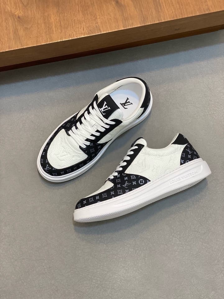 Louis Vuitton Nappa Leather Lightweight Sneakers in All White