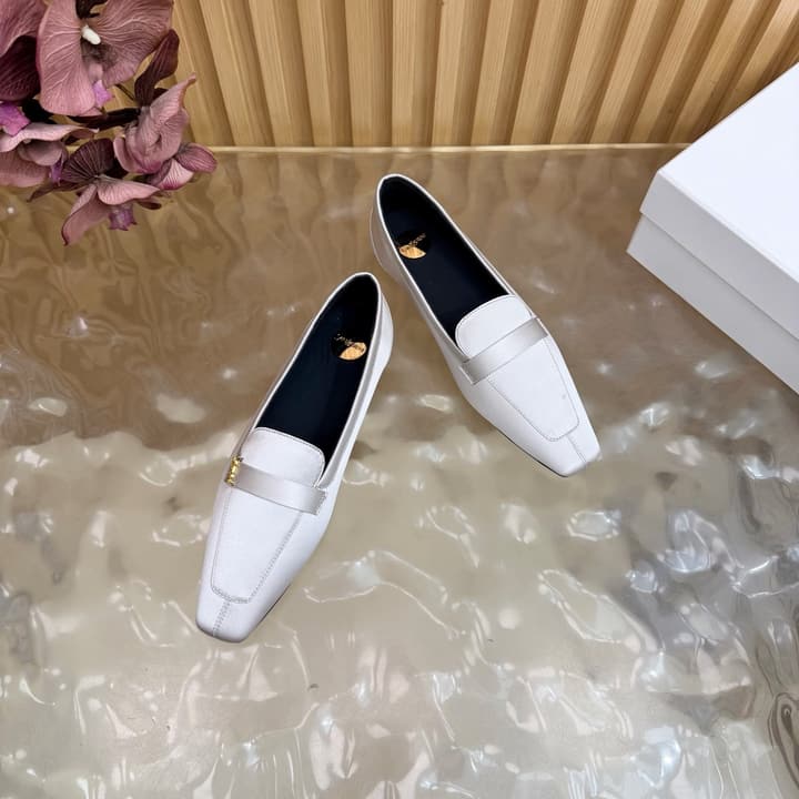 Saint Laurent Silk Chain Mules – Spring/Summer Collection – 26S in Beige