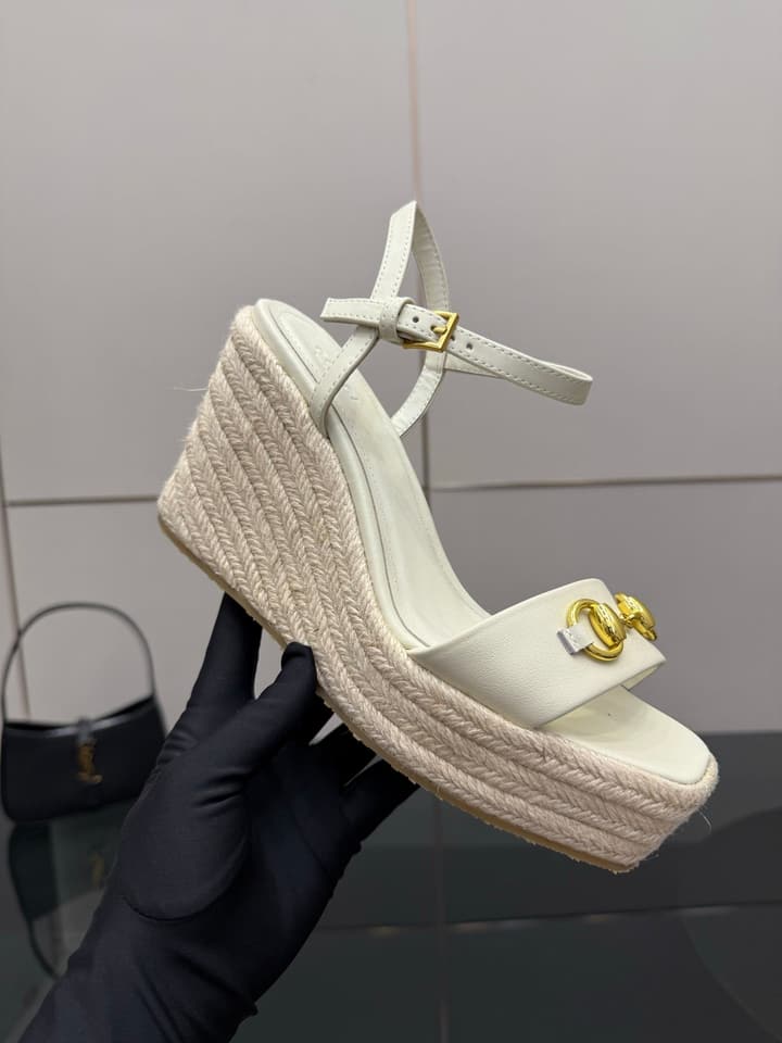 Gucci Horsebit Platform Sandals – 2025 Summer Collection in Black
