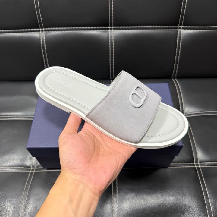 Dior Men's Pebbled Leather and Suede Slides – Spring/Summer Collection 2025 in Black Pebbled Leather Cross Strap
