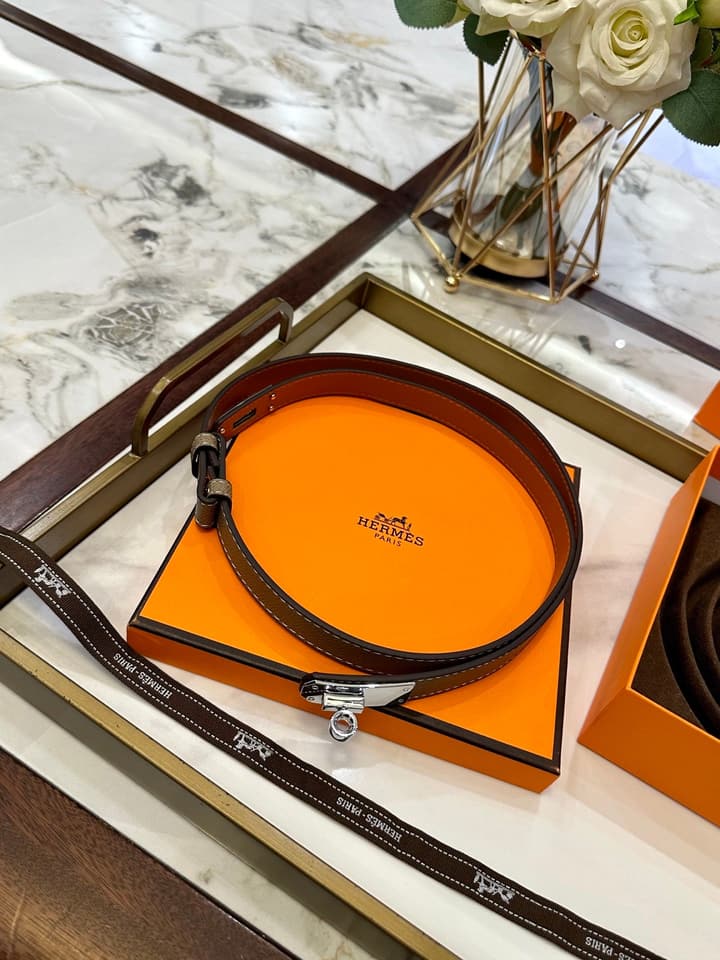 Hermès Slim Leather Belt – 2.0cm in Black With Silver Buckle