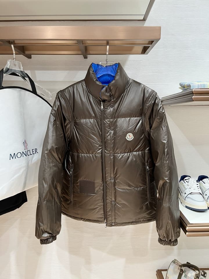 Moncler Designer Puffer Jacket – 2025 Collection in Black Puffer Jacket