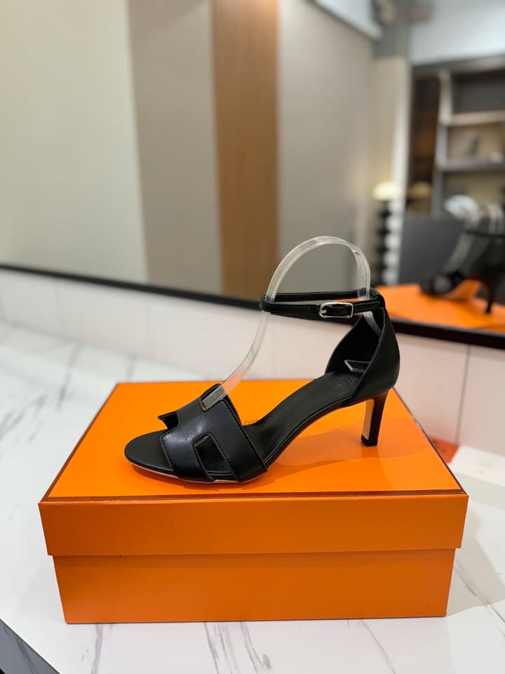 Hermès Classic Smooth Cowhide Heels – 6.5cm in All White